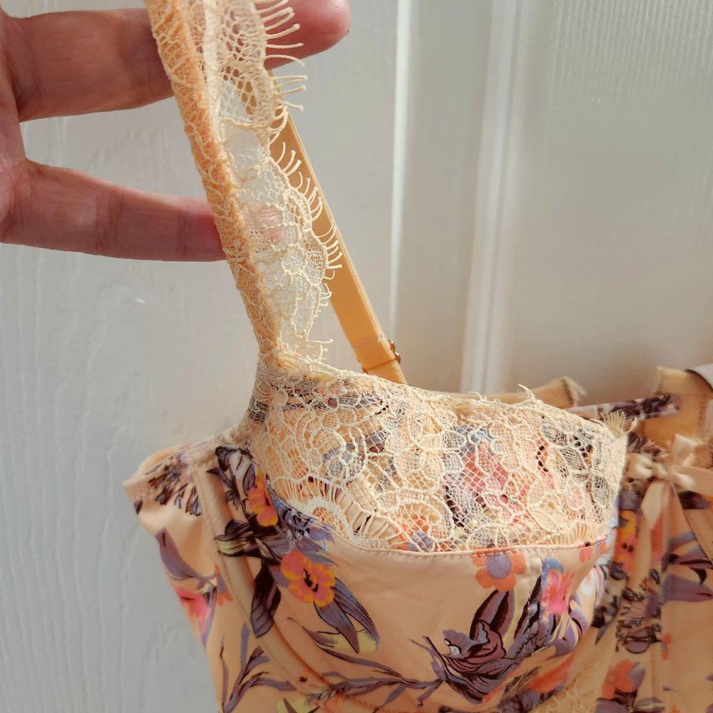 VICTORIAS SECRET DRESS - Picture 7 of 7